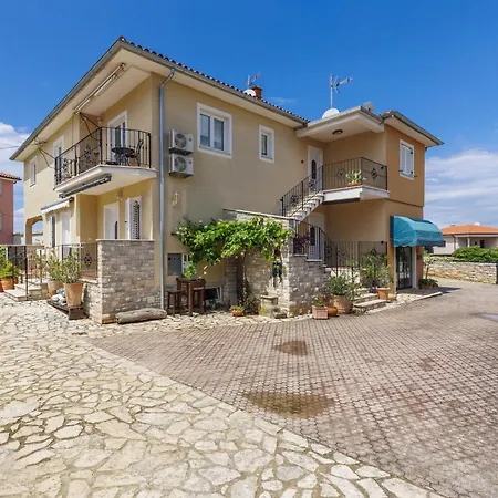 Ester-2 By Interhome Umag